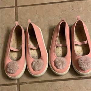 Toddler girls slip on